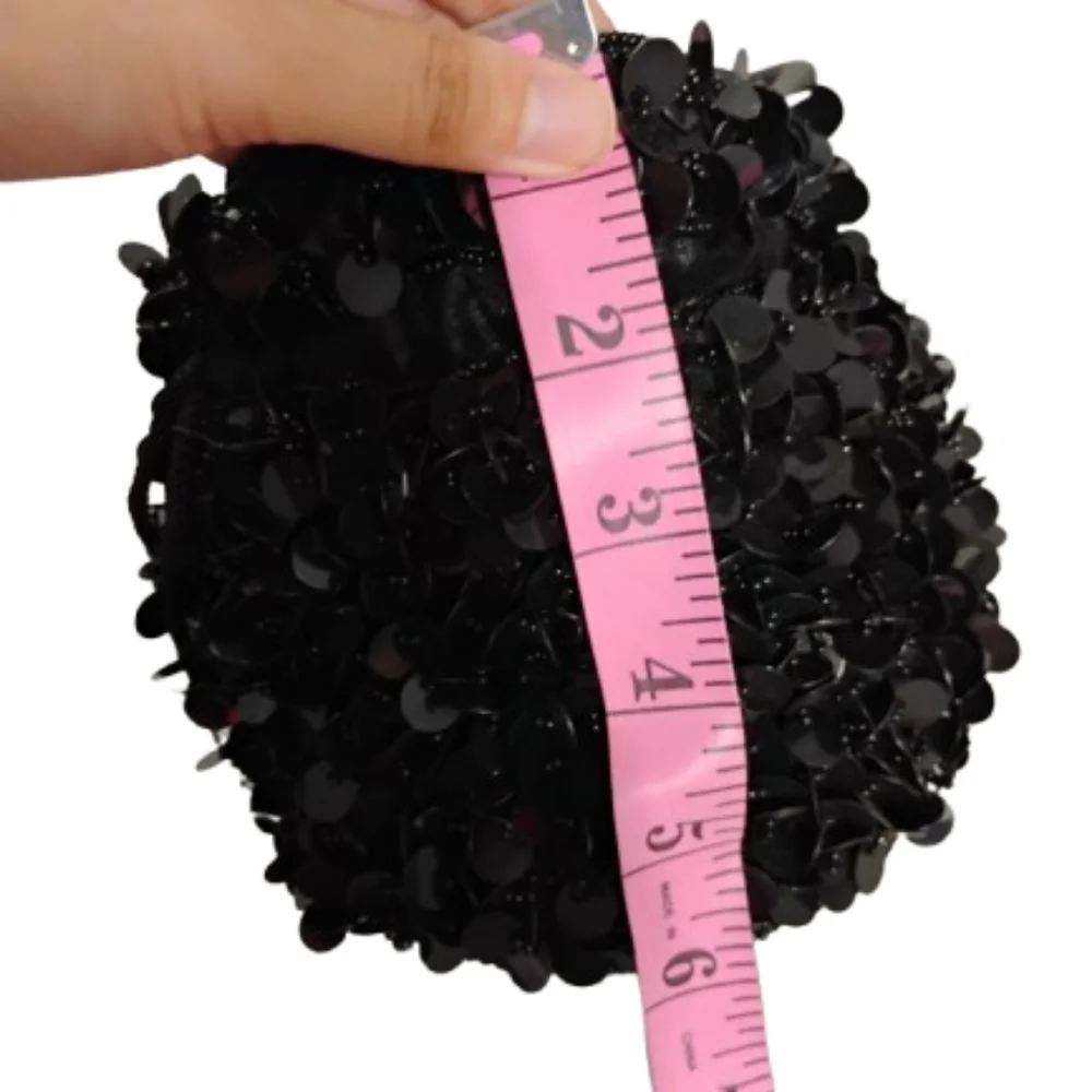 Vintage 2000s Sequined Beaded Drawstring Wristlet